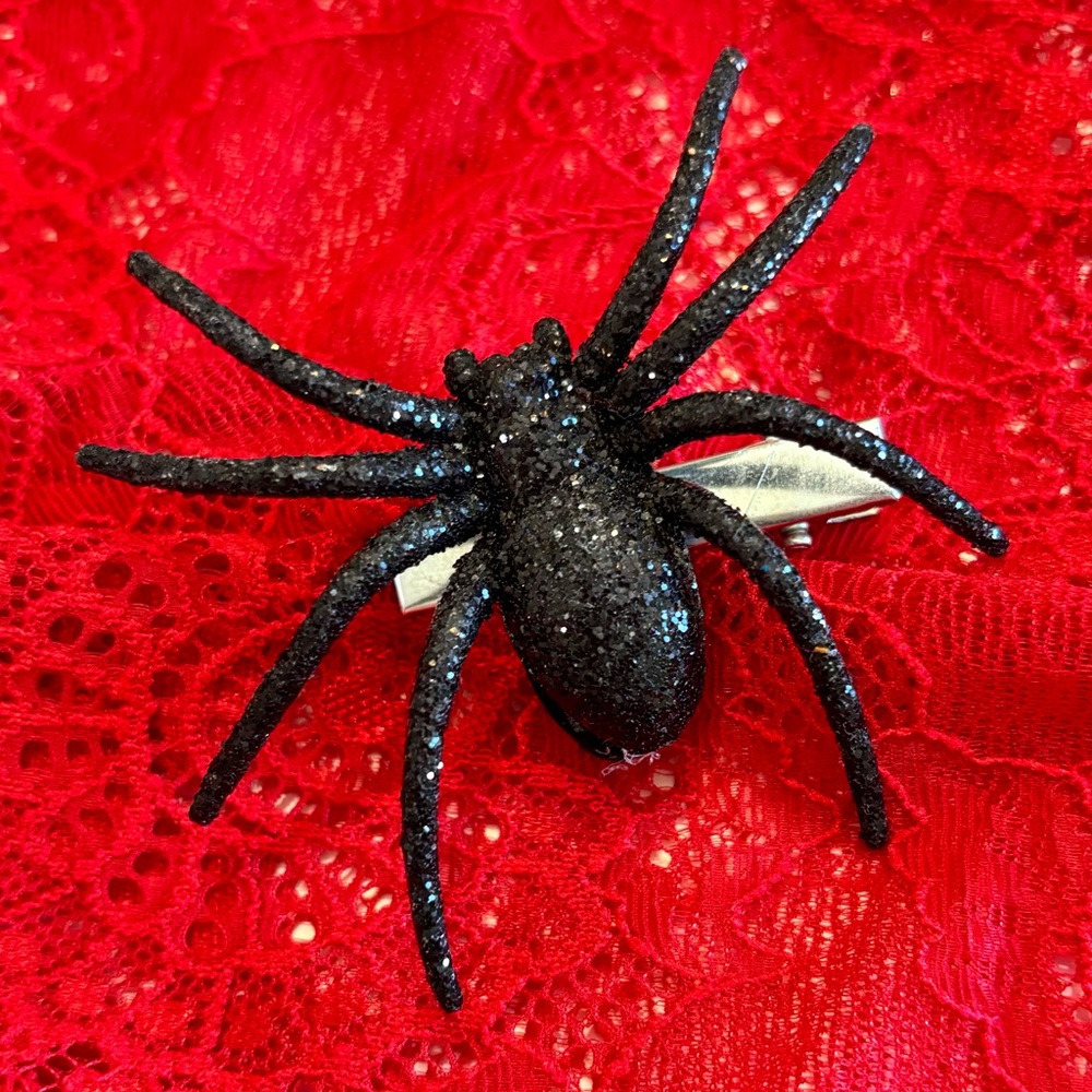 BLACK GLITTER SPIDER HAIR CLIP ACCESSORY GOTH FESTIVAL
